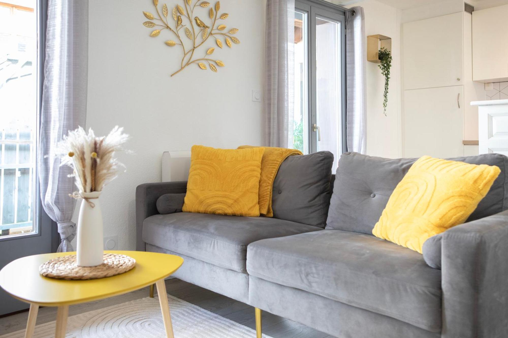 Appartements Duplex 3 Et 4 Personnes - Climatisation - Village Elu Parmi Les "Plus Beaux Villages De France" - Route Des Vins - Centre Alsace 贝尔盖姆 外观 照片